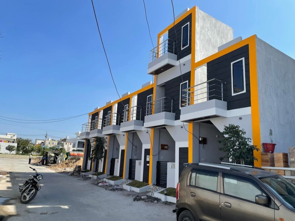 Row House by Shree Ram Builders Krishan Vatika